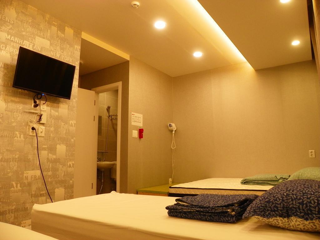 Feliz Casa Hotel Seoul Room photo